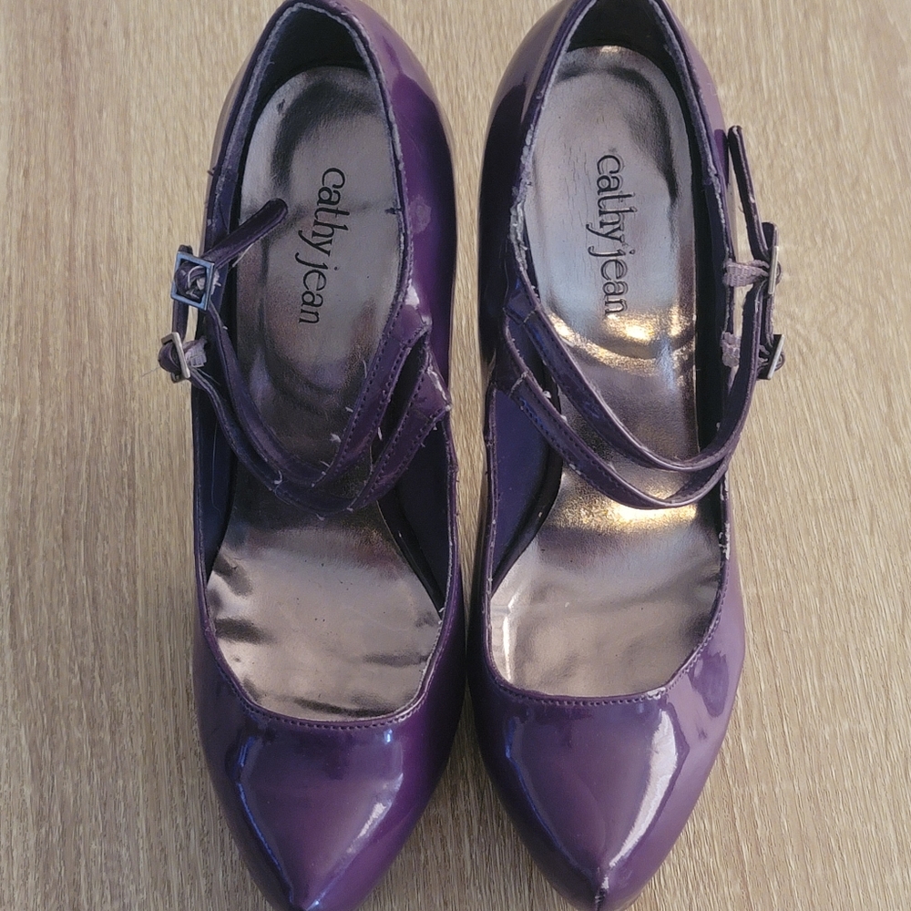 Cathy Jean Purple Heels Size 7 1/2